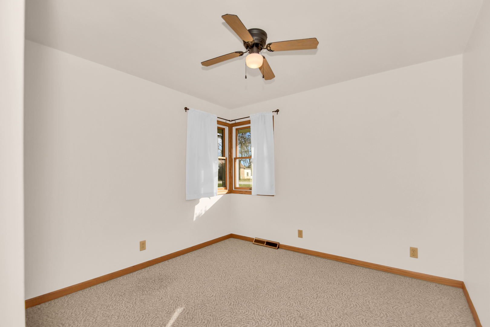 1110 Pine Bluff Road Morris, IL 60450 - Photo 15 of 28 a view of an empty room with a window
