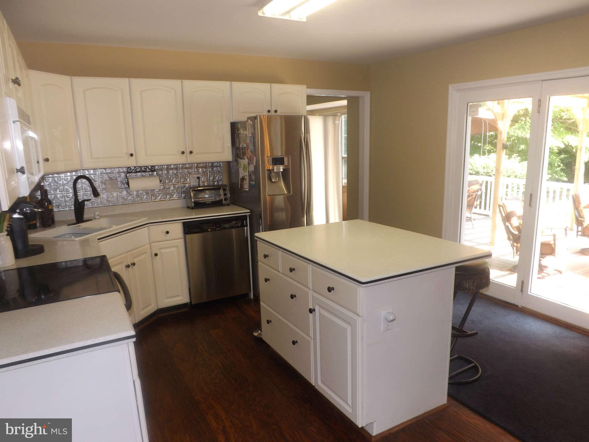 4240 Hardesty Road Huntingtown, MD 20639 - Photo 9 of 30 Kitchen