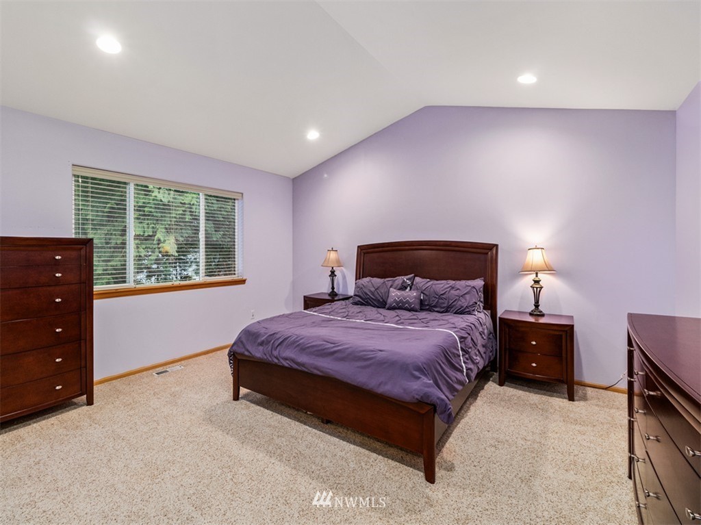 12043 Southeast 186th Street Renton, WA 98058 - Photo 17 of 23 Gallery Image 17