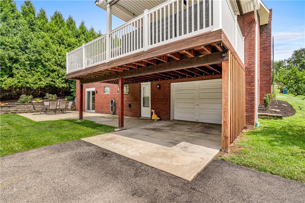 336 Maple Road Pittsburgh, PA 15239 - Photo 30 of 39 Gallery Image 30