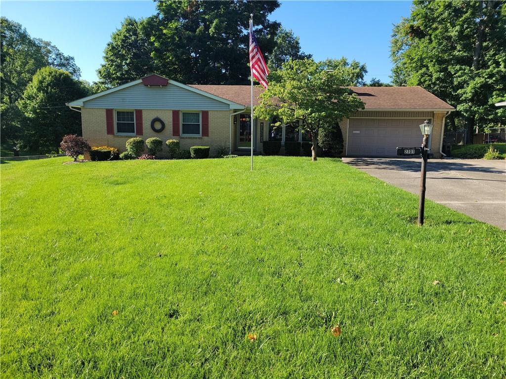 2701 Greenbriar Road Anderson, IN 46011 - Photo 1 of 40 Gallery Image 1