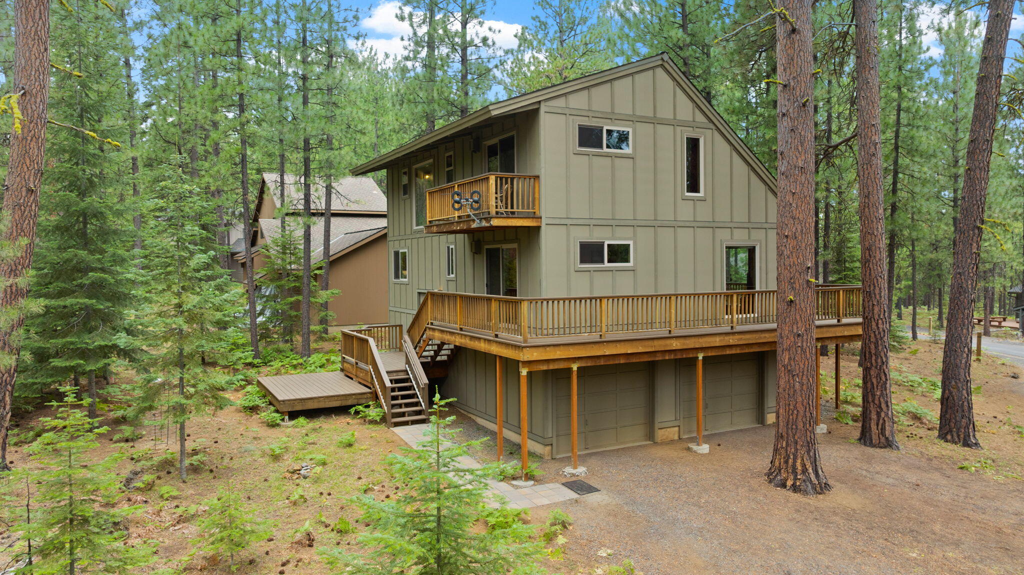 13251 Snowbrush, Unit GH 266 Black Butte Ranch, OR 97759 - Photo 1 of 37 a view of backyard of house
