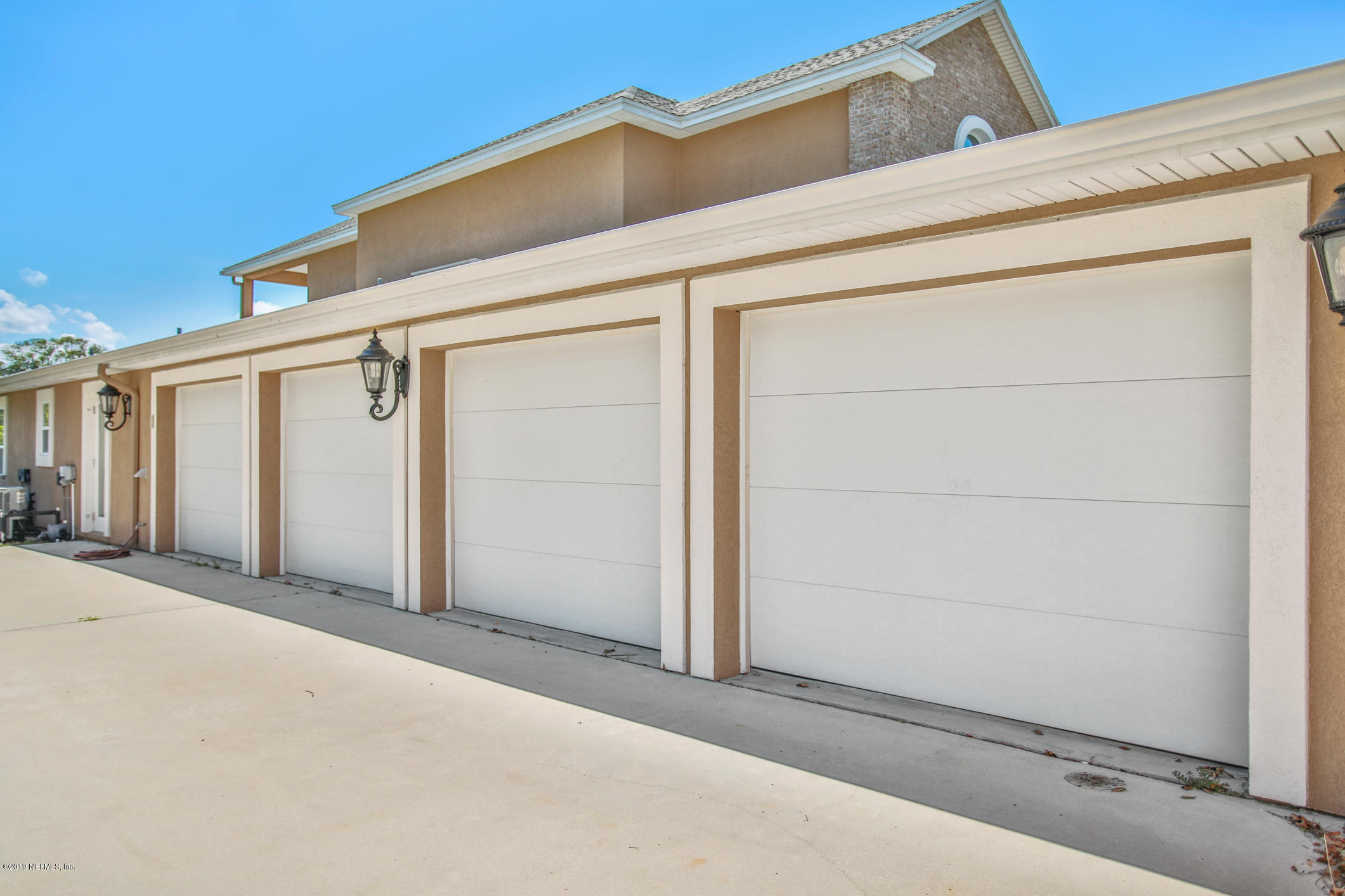 7936 Pine Lake Road Jacksonville, FL 32256 - Photo 13 of 70 4 CAR GARAGE