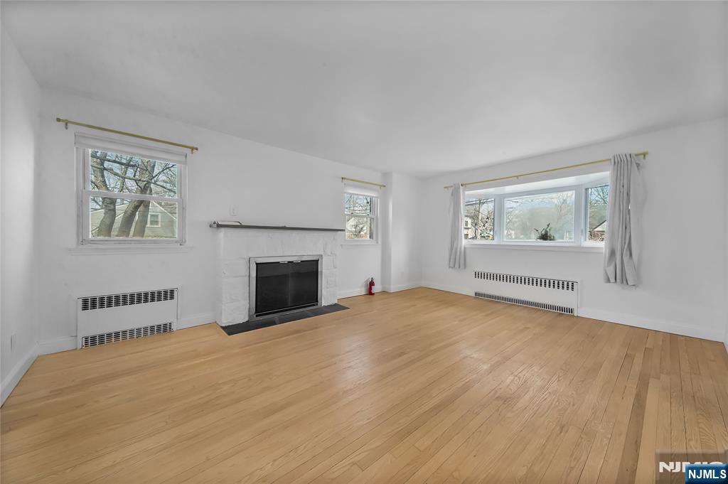 595 Knickerbocker Road Tenafly, NJ 07670 - Photo 4 of 34