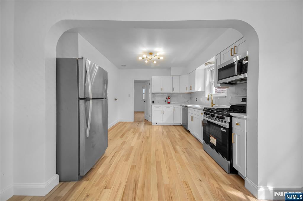 595 Knickerbocker Road Tenafly, NJ 07670 - Photo 8 of 34