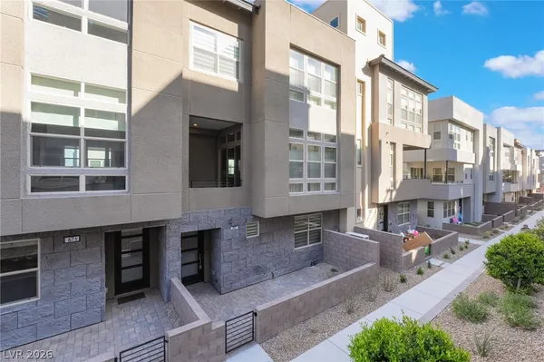 $3,700 | 667 Grey Saker Street, Las Vegas, NV 89138