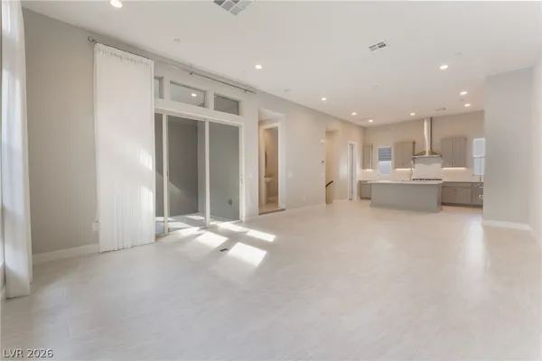 $3,700 | 667 Grey Saker Street, Las Vegas, NV 89138