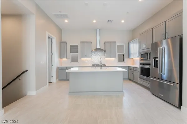 $3,700 | 667 Grey Saker Street, Las Vegas, NV 89138