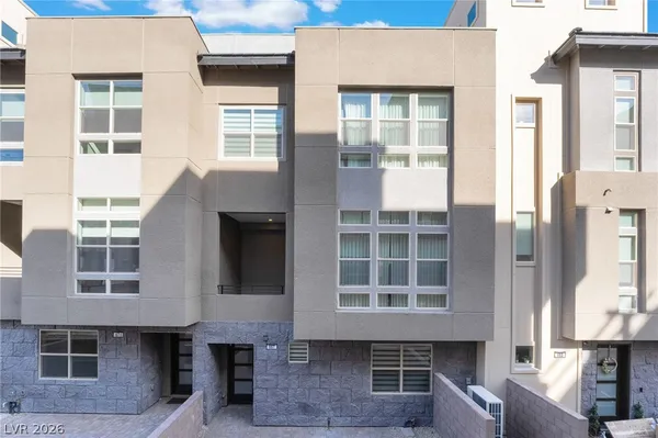 $3,700 | 667 Grey Saker Street, Las Vegas, NV 89138