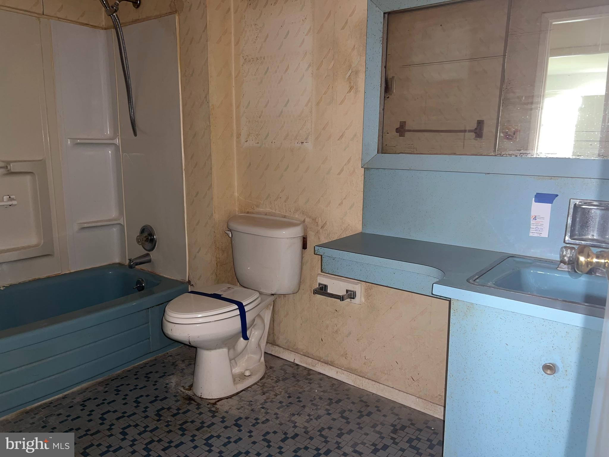 8206 Arrowhead Road Baltimore, MD 21208 - Photo 9 of 11 BATH