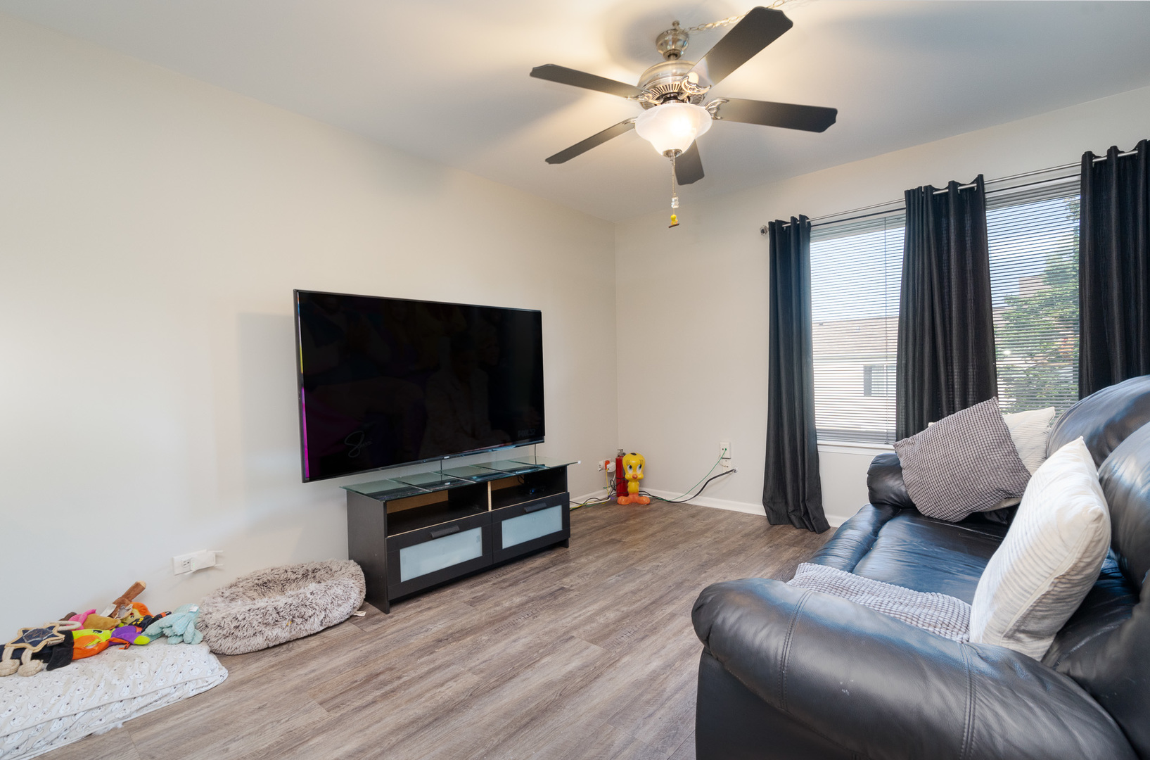 1685 Spaulding Road Bartlett, IL 60103 - Photo 13 of 19 Gallery Image 13