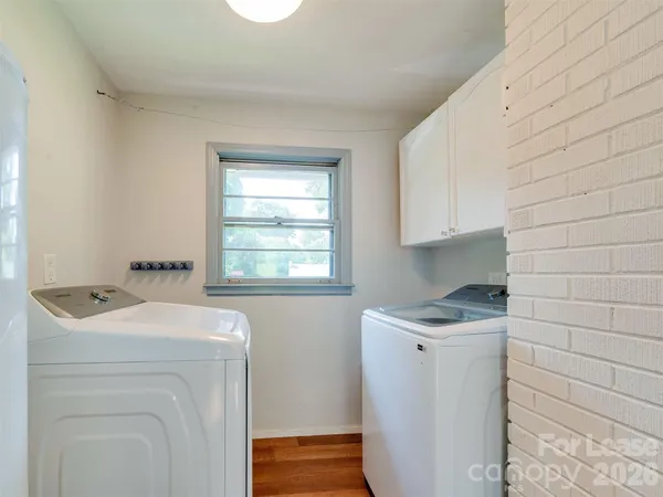 $2,900 | 3921 Sheffield Drive, Charlotte, NC 28205