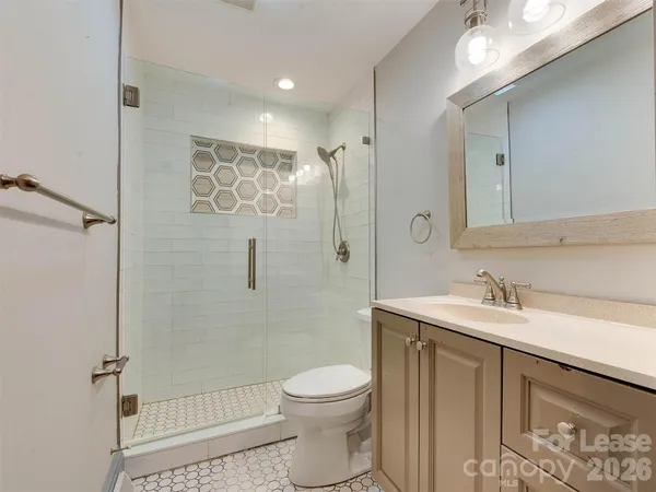 $2,900 | 3921 Sheffield Drive, Charlotte, NC 28205