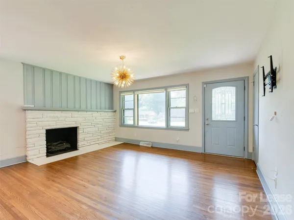 $2,900 | 3921 Sheffield Drive, Charlotte, NC 28205