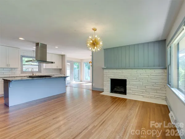 $2,900 | 3921 Sheffield Drive, Charlotte, NC 28205