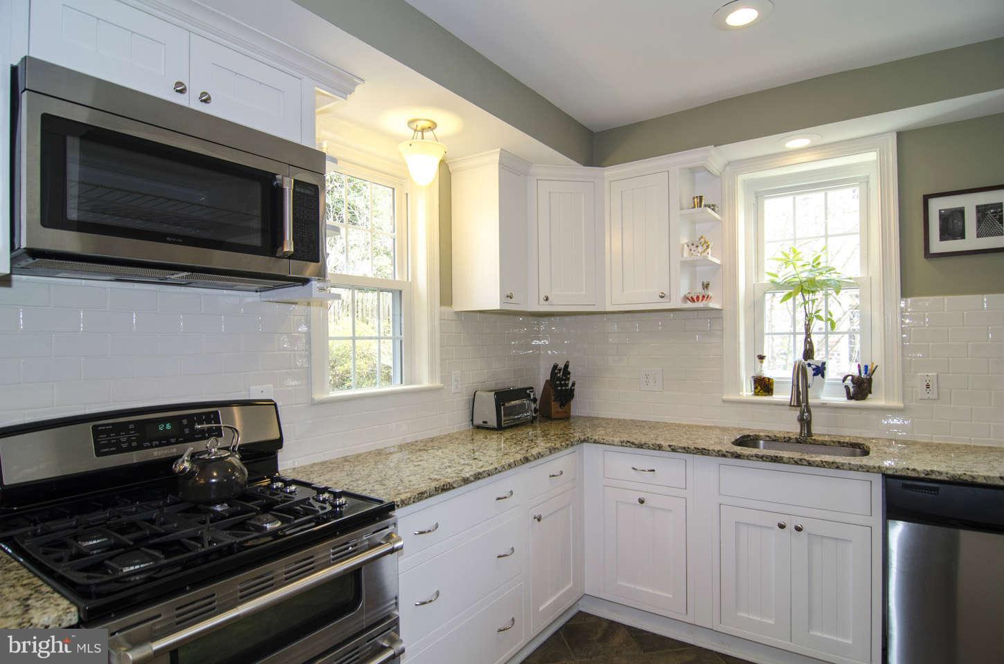 2815 Rittenhouse Street Northwest Washington, DC 20015 - Photo 11 of 30 Kitchen