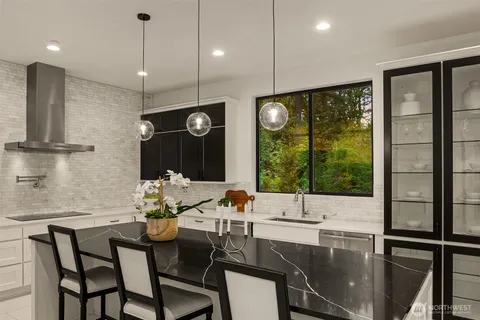 $4,795,000 | 12284 196th Avenue Northeast, Woodinville, WA 98077