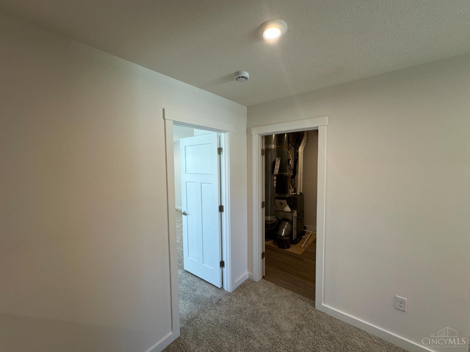2787 Rylan Drive Cincinnati, OH 45251 - Photo 17 of 31 Gallery Image 17