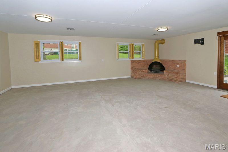 111 Green Acres Road St. Louis, MO 63137 - Photo 19 of 34 Gallery Image 19