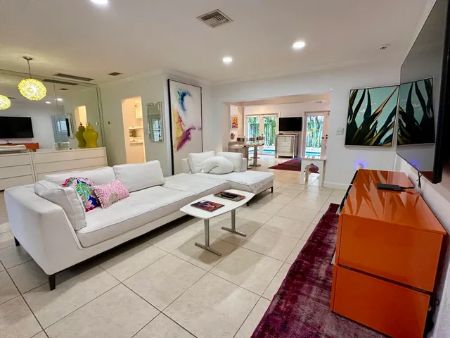 $6,250 | 801 Northwest 6th Drive, Boca Raton, FL 33486