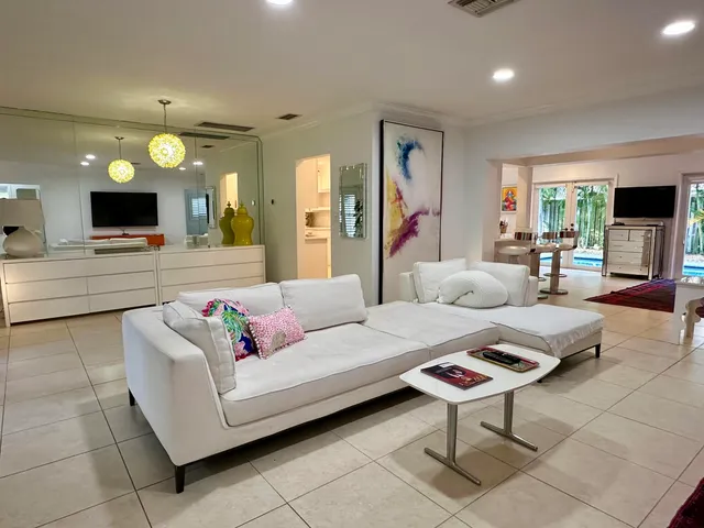 $6,250 | 801 Northwest 6th Drive, Boca Raton, FL 33486