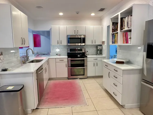 $6,250 | 801 Northwest 6th Drive, Boca Raton, FL 33486