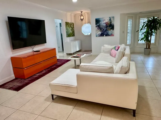 $6,250 | 801 Northwest 6th Drive, Boca Raton, FL 33486