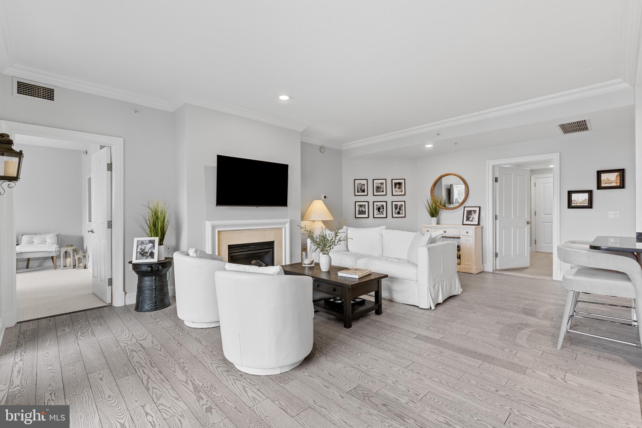 801 Key Highway, Unit 253 Baltimore, MD 21230 - Photo 7 of 38