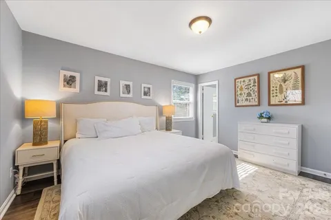 $400,000 | 4914 Glenbrier Drive, Charlotte, NC 28212