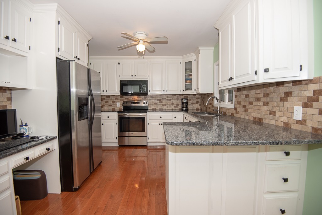 87 Larned Road Oxford, MA 01540 - Photo 3 of 28 Gallery Image 3