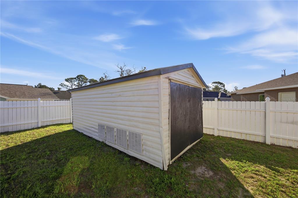 14185 Dorado Street Spring Hill, FL 34609 - Photo 29 of 32