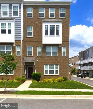 $3,500 | 10552 Neil Armstrong Way, Lanham, MD 20706