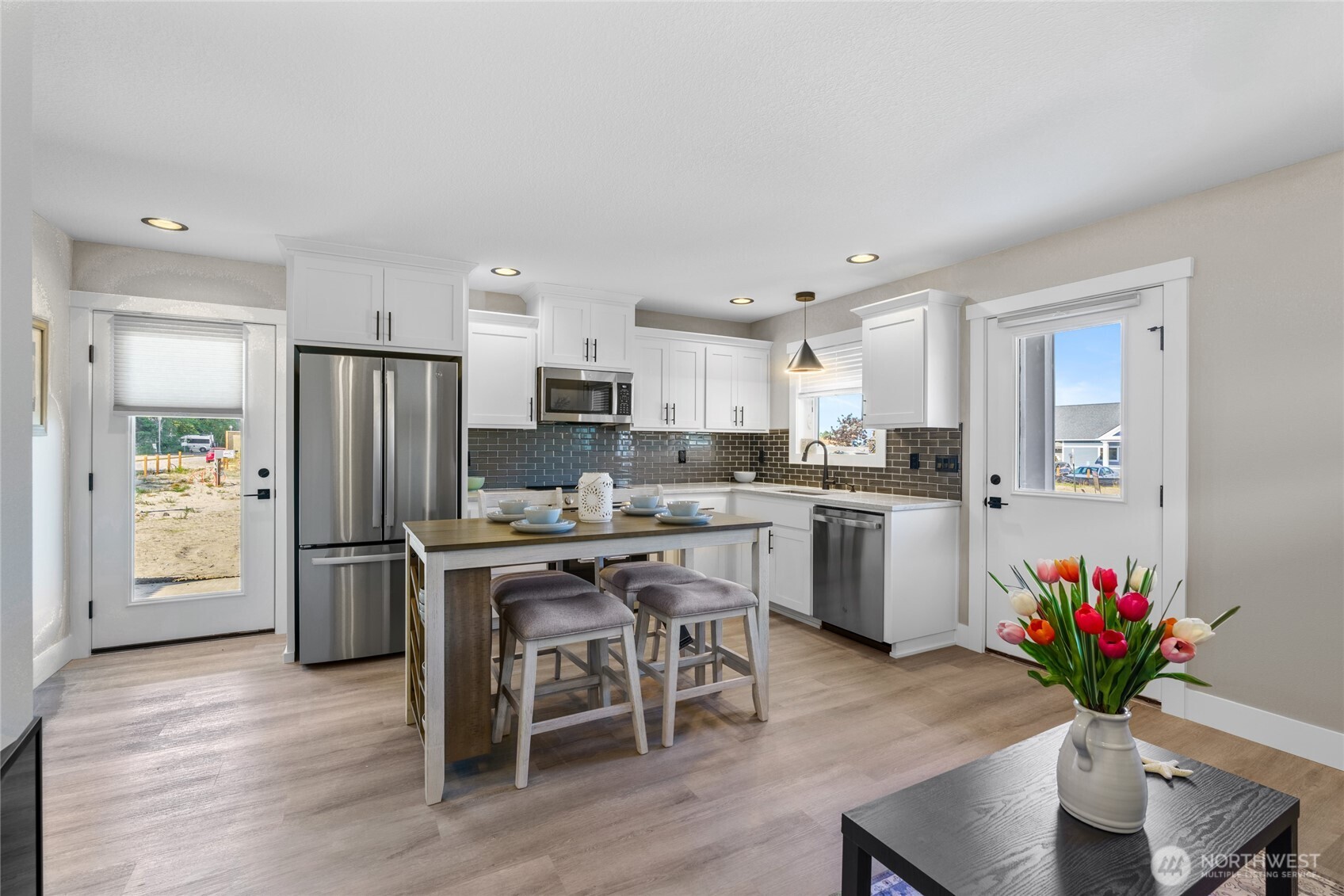 119 7th Street Southwest Long Beach, WA 98631 - Photo 11 of 30