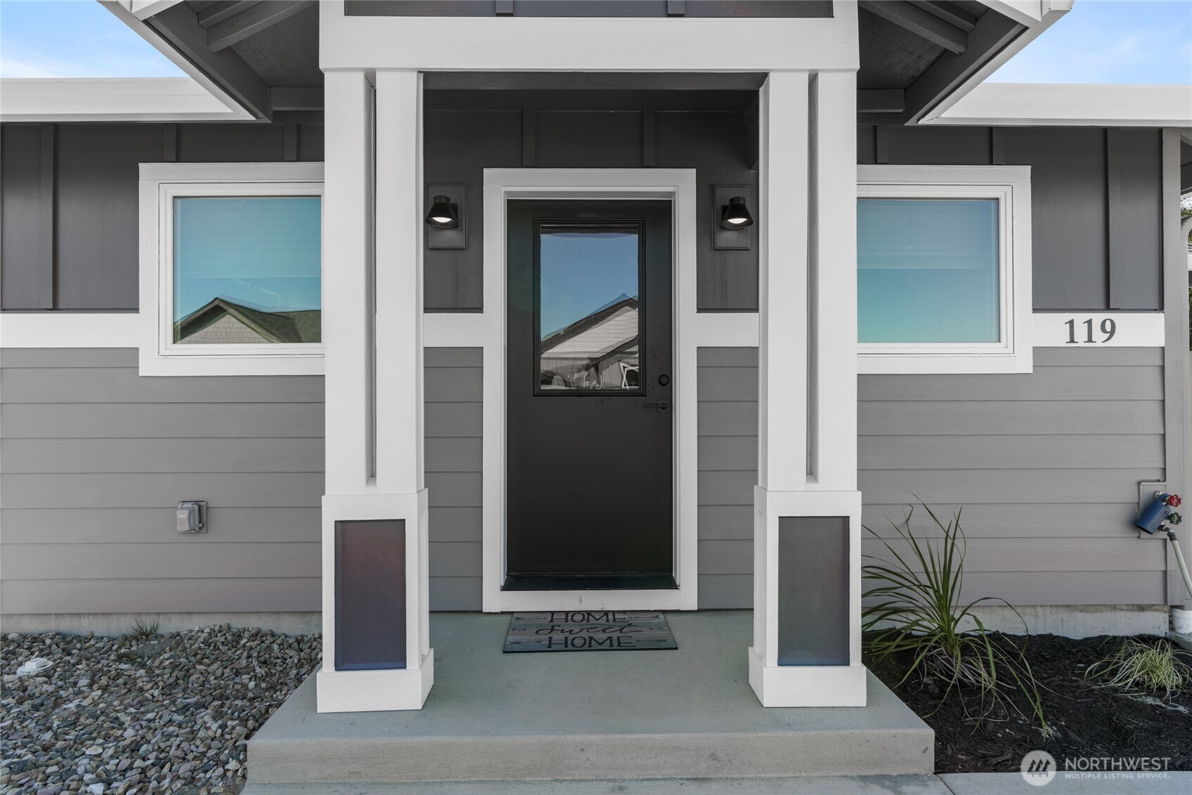 119 7th Street Southwest Long Beach, WA 98631 - Photo 4 of 30