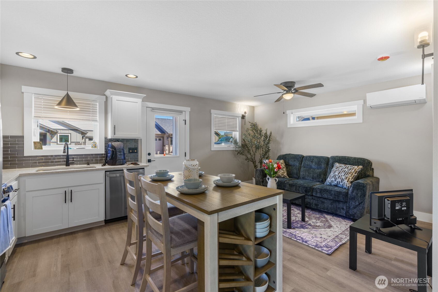 119 7th Street Southwest Long Beach, WA 98631 - Photo 5 of 30