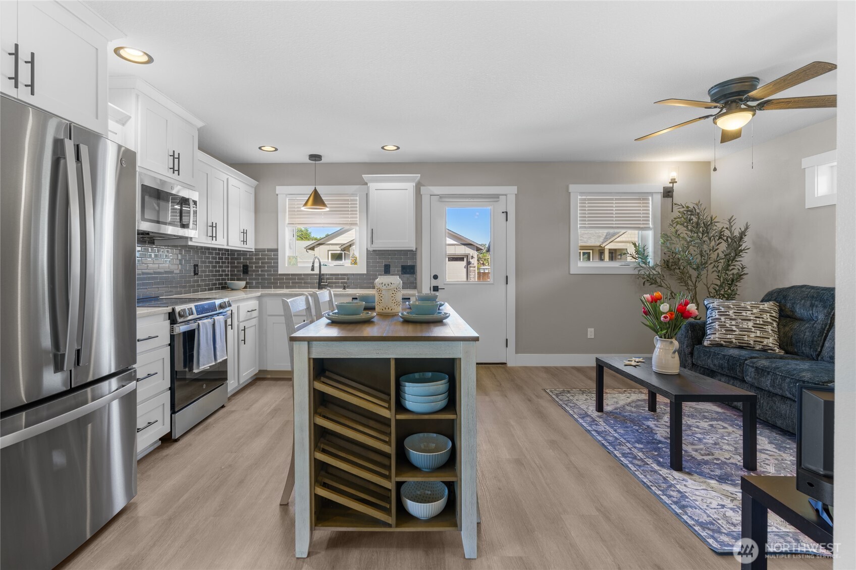 119 7th Street Southwest Long Beach, WA 98631 - Photo 7 of 30