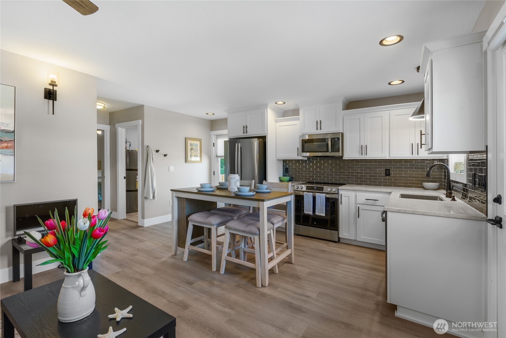 119 7th Street Southwest Long Beach, WA 98631 - Photo 10 of 30