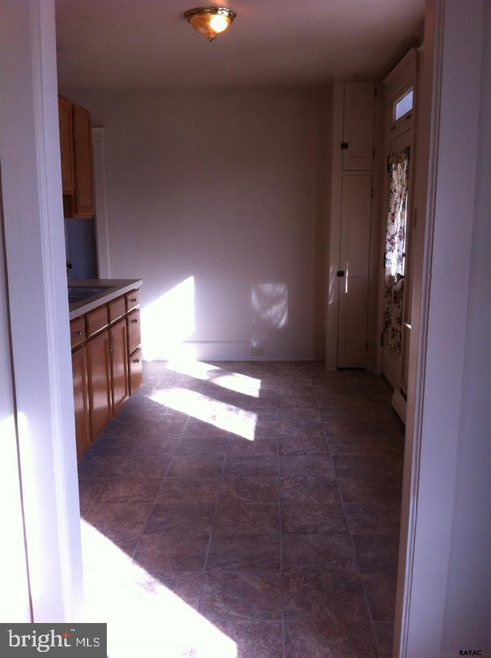 4041 Fox Run Road Dover, PA 17315 - Photo 12 of 36 Gallery Image 12