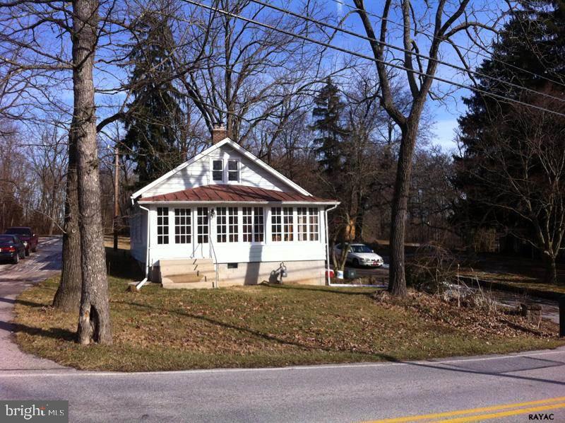 4041 Fox Run Road Dover, PA 17315 - Photo 2 of 36 Gallery Image 2