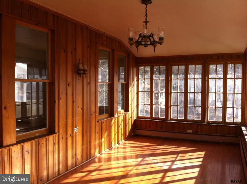4041 Fox Run Road Dover, PA 17315 - Photo 23 of 36 Gallery Image 23