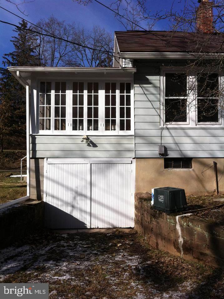 4041 Fox Run Road Dover, PA 17315 - Photo 4 of 36 Gallery Image 4