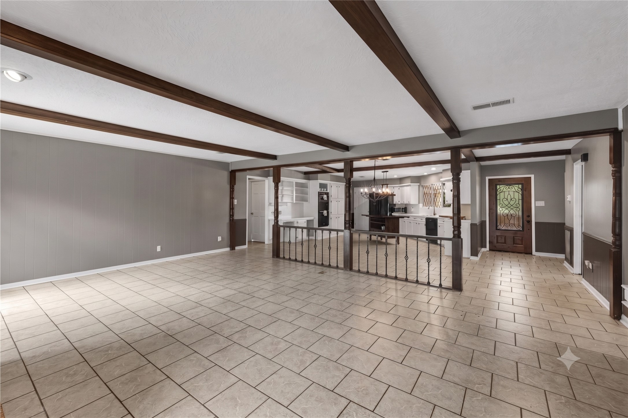 622 South Rivershire Drive Conroe, TX 77304 - Photo 24 of 44 a view of an empty room