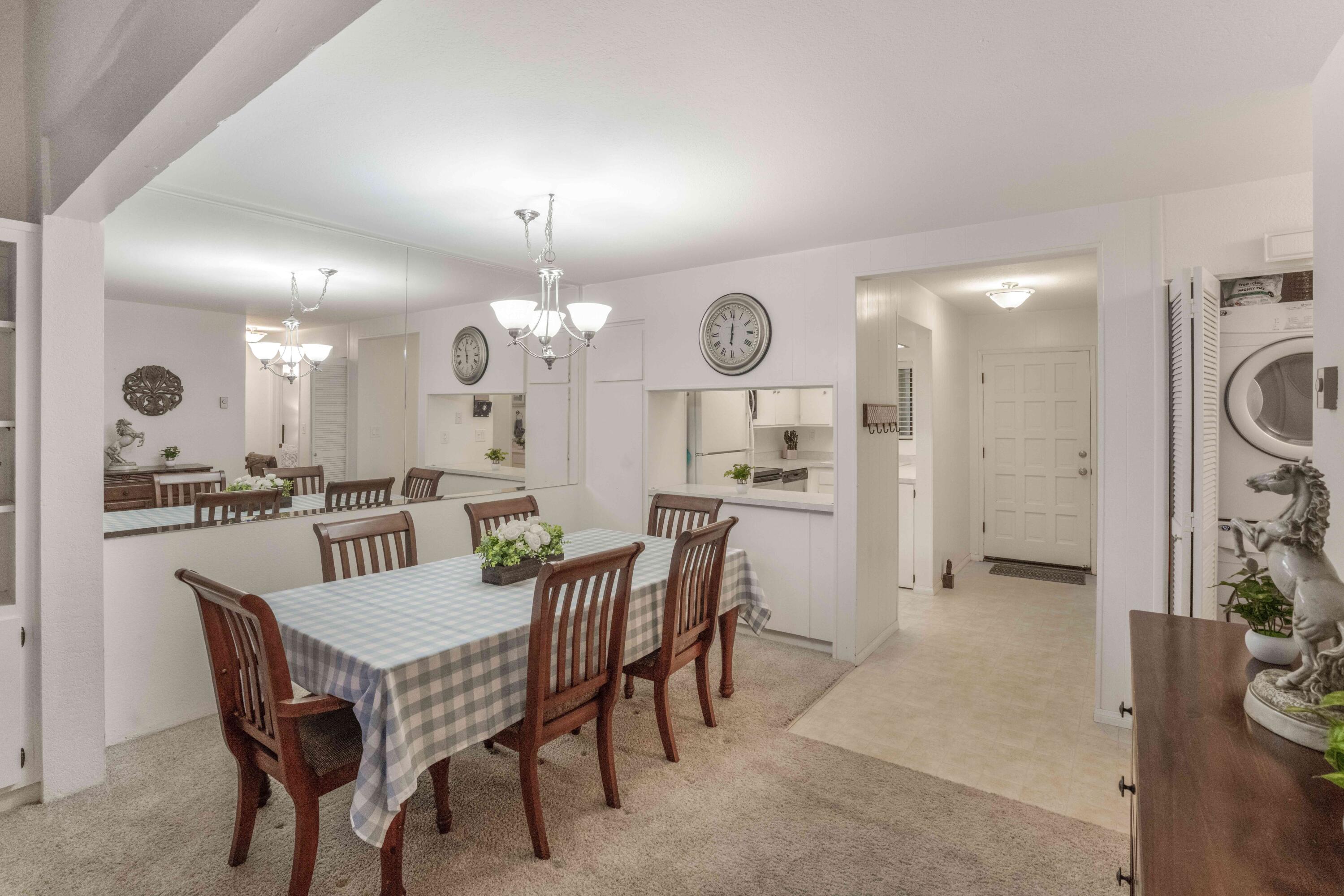 3375 Foothill Road, Unit 1132 Carpinteria, CA 93013 - Photo 19 of 41 Dining