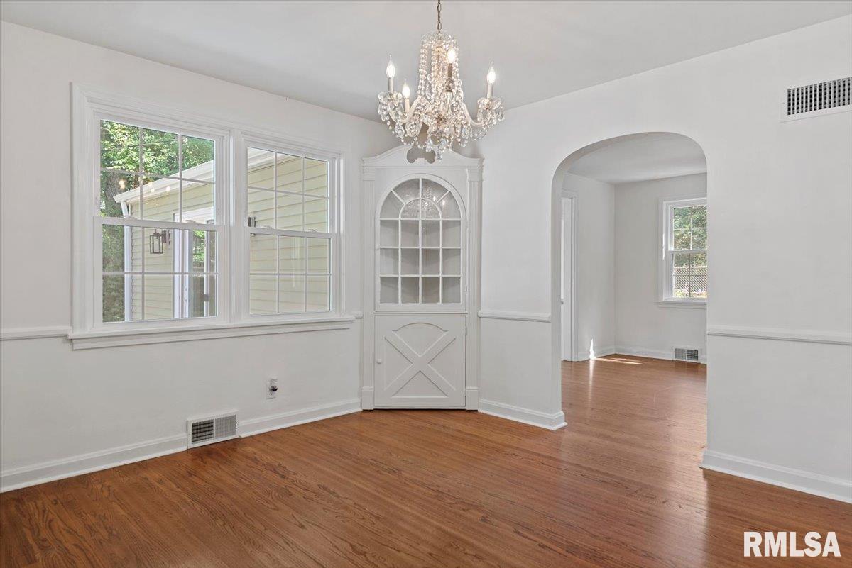 1820 Noble Avenue Springfield, IL 62704 - Photo 13 of 50 Gallery Image 13