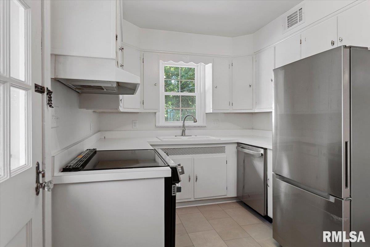 1820 Noble Avenue Springfield, IL 62704 - Photo 16 of 50 Gallery Image 16