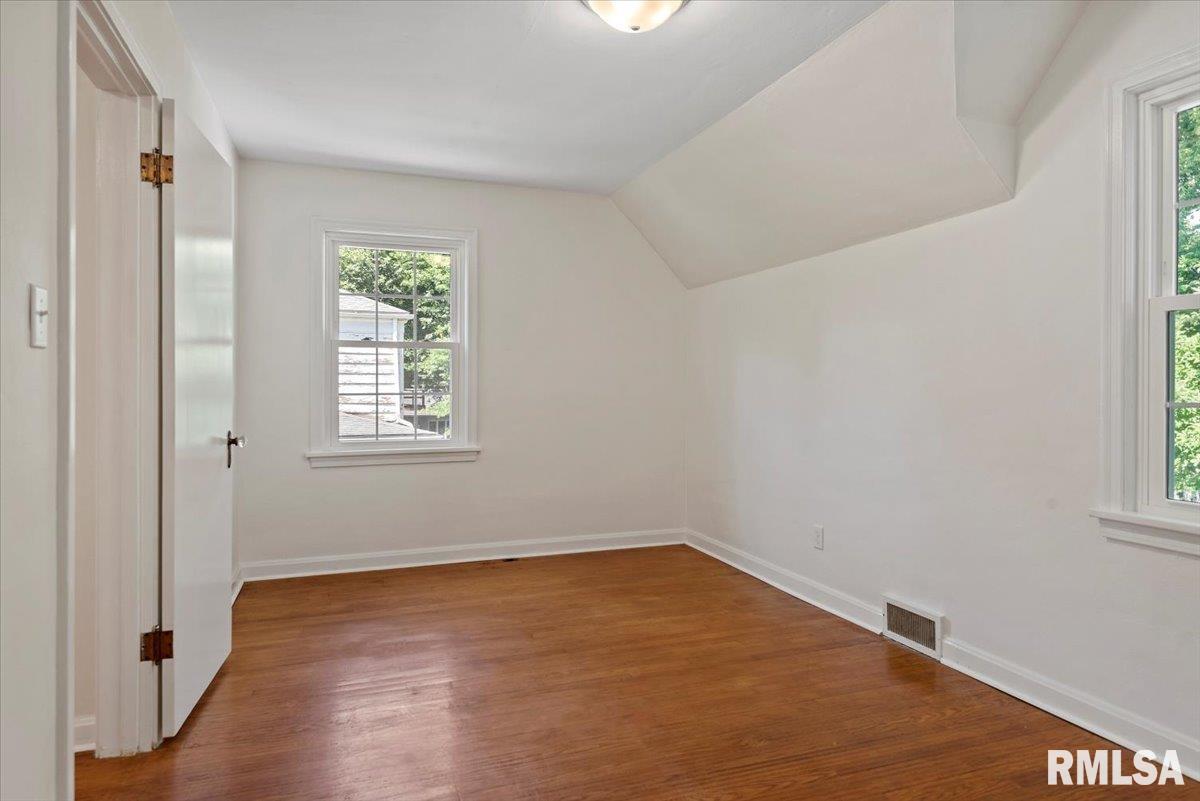 1820 Noble Avenue Springfield, IL 62704 - Photo 29 of 50 Gallery Image 29