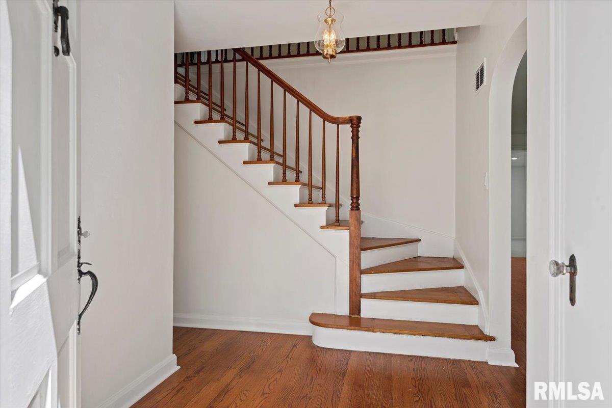 1820 Noble Avenue Springfield, IL 62704 - Photo 5 of 50 Gallery Image 5