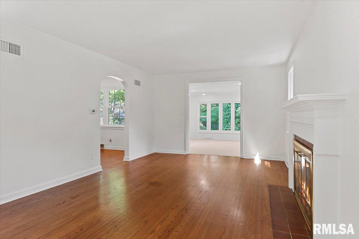 1820 Noble Avenue Springfield, IL 62704 - Photo 7 of 50 Gallery Image 7