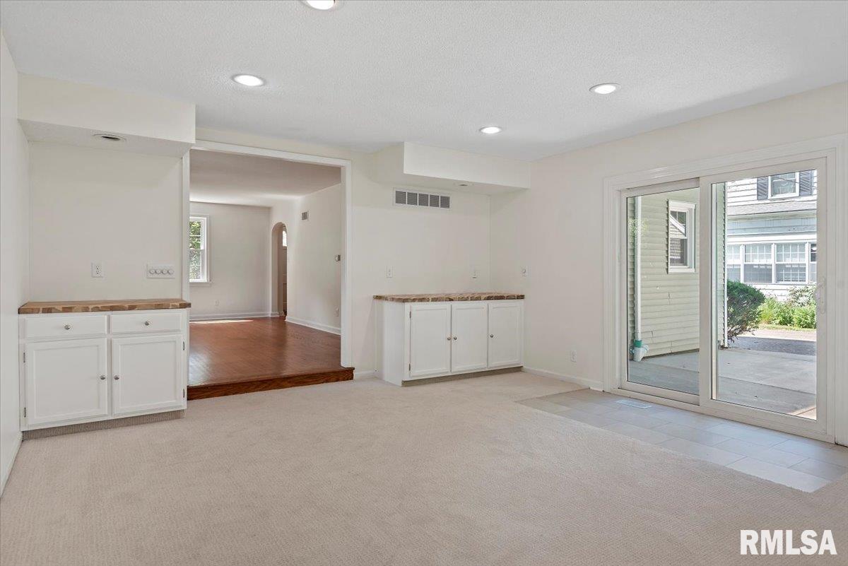 1820 Noble Avenue Springfield, IL 62704 - Photo 10 of 50 Gallery Image 10