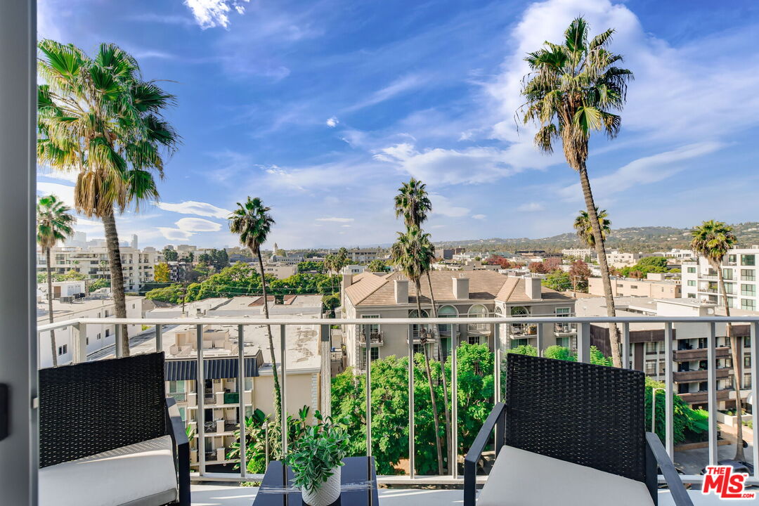 100 South Doheny Drive, Unit 705 Los Angeles, CA 90048 - Photo 17 of 43